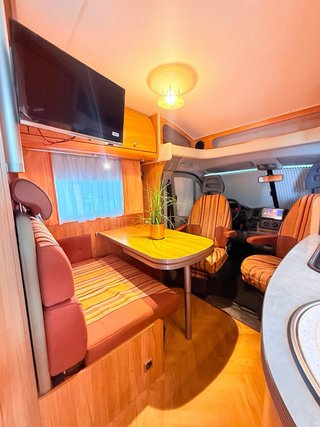 Autocaravana perfilada 5.90m