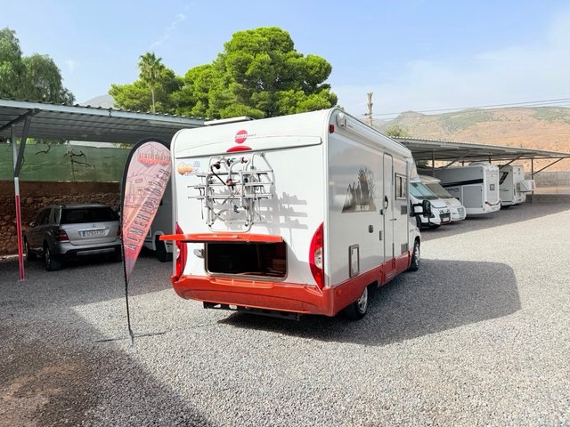 Autocaravana perfilada 5.90m