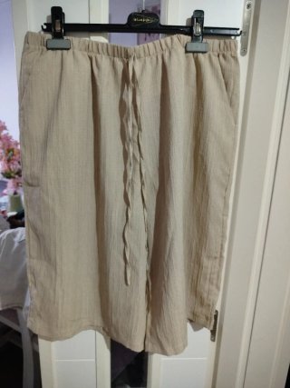Pantalón pirata beige