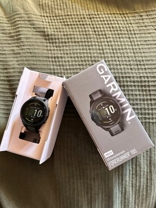 Garmin Forerunner 165 GPS Smartwatch Nero NUOVO