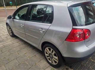 Volkswagen Golf 1.6 FSI año 2006