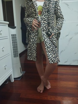 Gabardina leopardo talla S