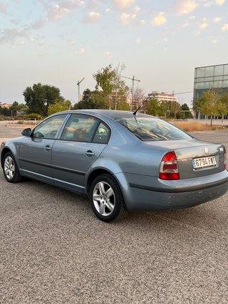 Skoda Superb 2007