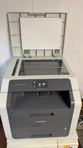 Brother DCP-9015CDW Láser Color Multifunción