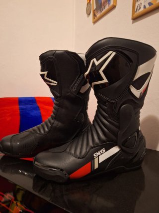 Equipación Alpinestars