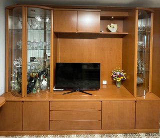 Mueble de comedor de madera