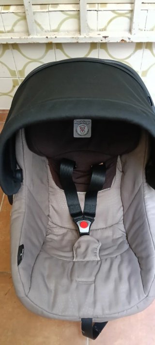 Cochecito de bebé 3 en 1.