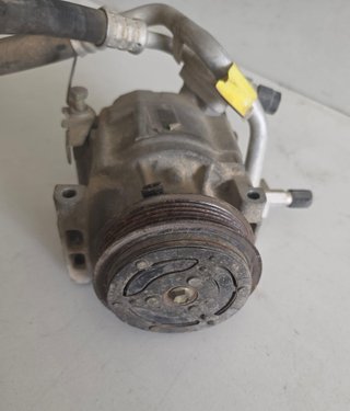 Compresor Aire Acondicionado y Tuberías Panda