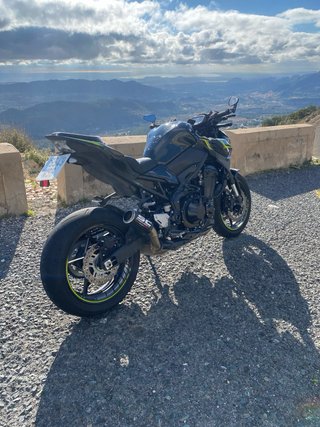 Kawasaki Z900 A2 Año 2024 con 8300 km
