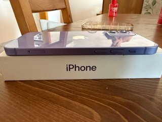iPhone 12 256GB Morado