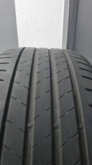 Neumaticos Bridgestone 225 40 R18 92Y