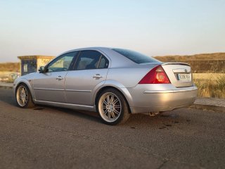 Ford Mondeo 2002