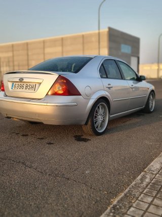 Ford Mondeo 2002