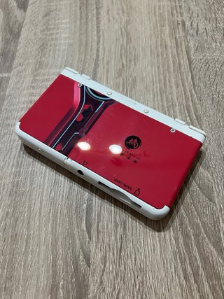 Nuovo Nintendo 3DS Edizione Xenoblade + Accessori