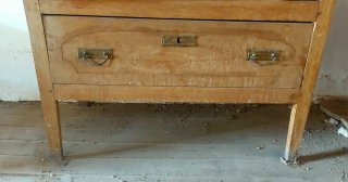 Armario vintage de madera