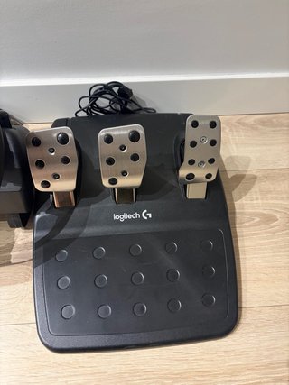 Volante Logitech G29 con Palanca y Pedales