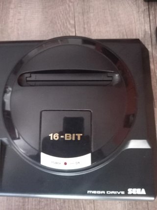 Consola Sega Mega Drive + 3 Juegos
