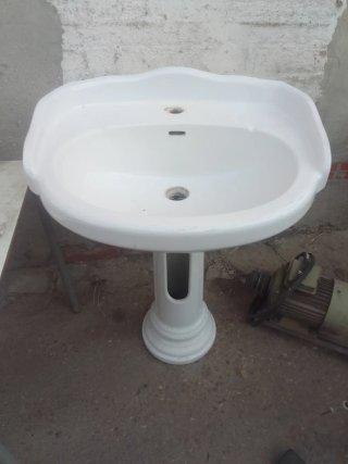 Lavabo de porcelana blanco