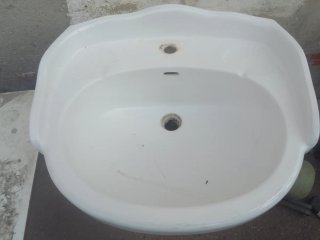Lavabo de porcelana blanco