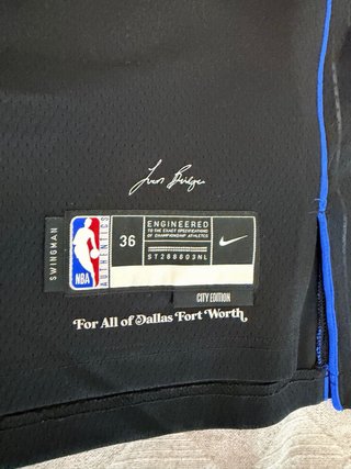 Camiseta Dallas Mavericks Luka Doncic 77