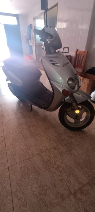Yamaha Neos Plata para arreglar