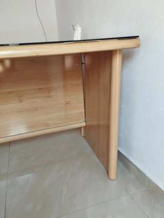 Mesa escritorio con ala y cajonera