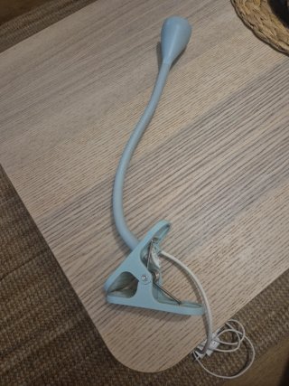 Lámpara LED con pinza y adaptador