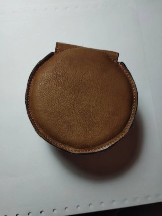 Funda carrete pesca Vivarelli de cuero.