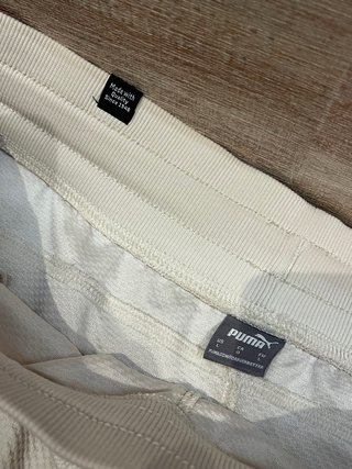 Pantalón corto Puma beige nuevo