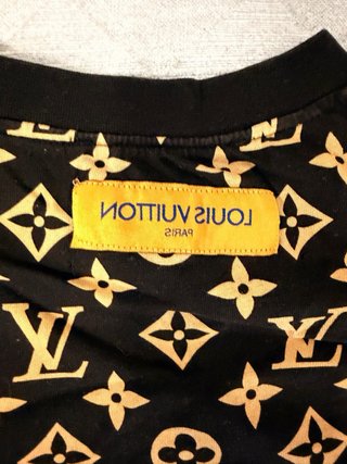 Camiseta Louis Vuitton Monogram Beige y Negra