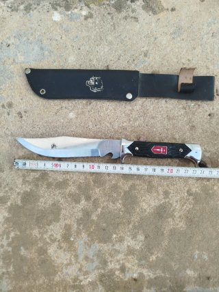 Cuchillo Albacete de cuero y madera