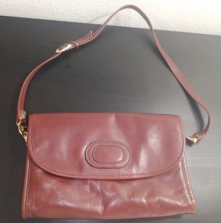 Bolso vintage de piel color burdeos
