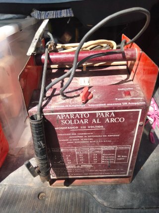 Soldadora de Arco Monofásica 220V