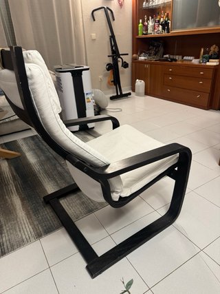 Sillón madera y tela beige