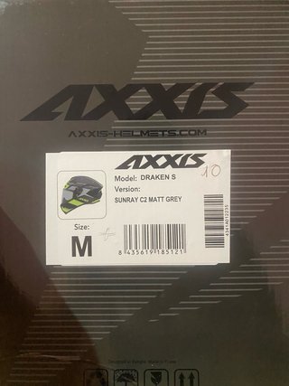Casco AXXIS