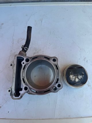 CILINDRO Y PISTÓN ATHENA SUZUKI LTZ 400