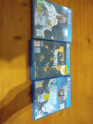 Lote 3 Juegos PS4: FIFA 18, Call of Duty, Steep