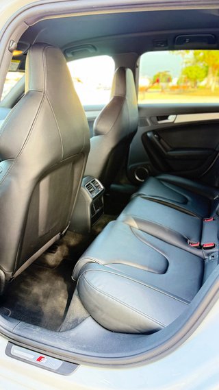 Audi A4 2015 S-Line 3.0TDI QUATTRO