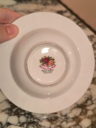Plato porcelana inglesa Vintage Royal Albert Old