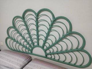 Cabecero de mimbre verde agua