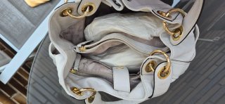 Bolso Michael Kors de muy fina piel color crudo