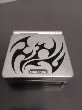 Nintendo Game Boy Advance SP Plata