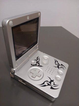 Nintendo Game Boy Advance SP Plata