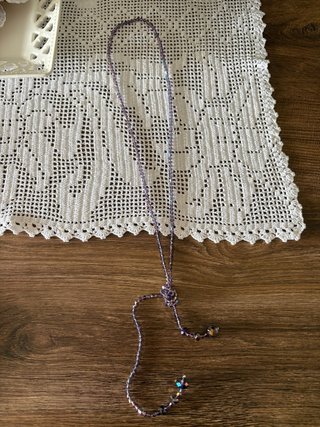 Collana lunga perline viola