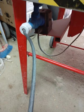Mesa de corte para madera trabaja a 220v