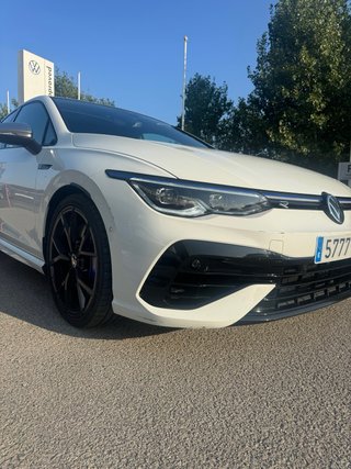 VW Golf R 2.0TSi 320cv AKRAPOVIC