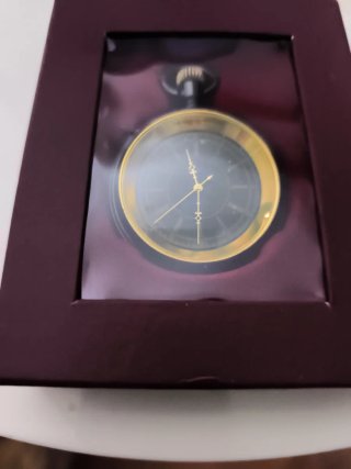 Reloj de bolsillo nuevo