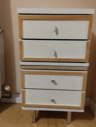 Mesillas o pequeña cajonera o mueble auxiliar