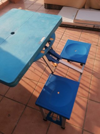 Mesa y sillas camper plegables