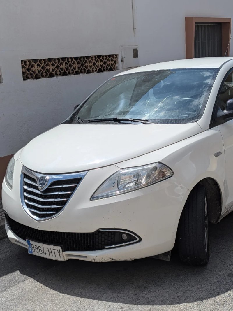Lancia Ypsilon 2014 - foto 1